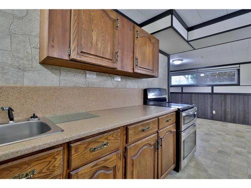 5704 42 Avenue, Camrose, AB - Indoor Photo Showing Kitchen