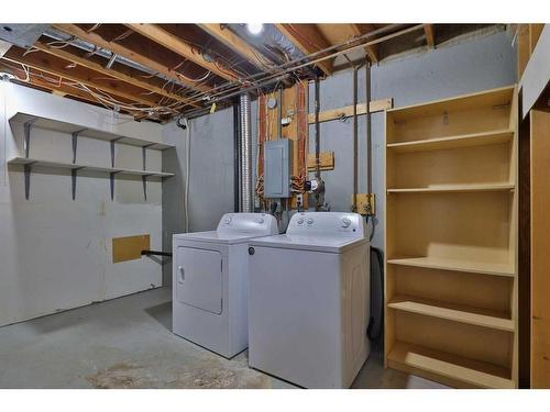 5704 42 Avenue, Camrose, AB - Indoor Photo Showing Laundry Room