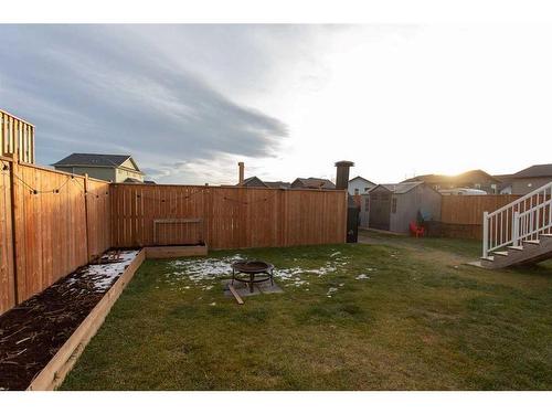 41 Mackenzie Avenue, Lacombe, AB - Outdoor