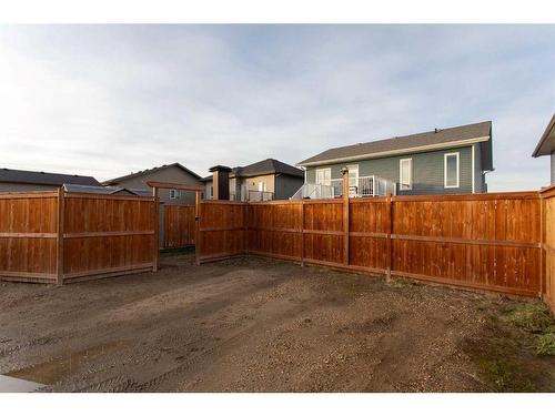 41 Mackenzie Avenue, Lacombe, AB - Outdoor