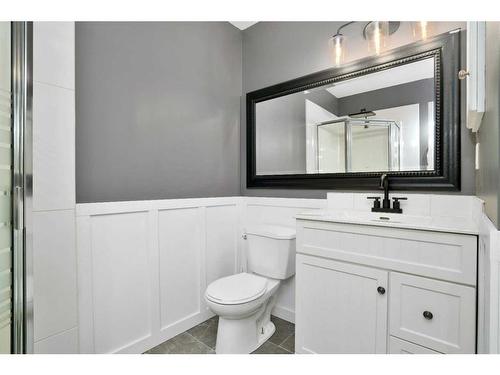 89 Kilburn Crescent, Red Deer, AB - Indoor Photo Showing Bathroom