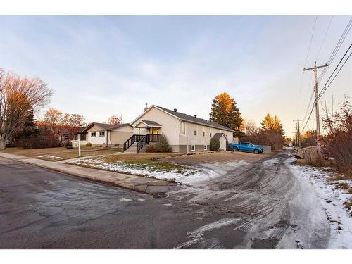 5029 56A Street, Lacombe, AB - Outdoor