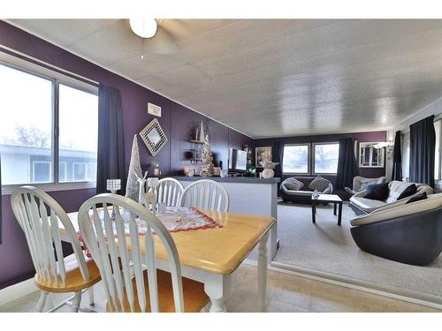 5421 50 Street, Camrose, AB - Indoor Photo Showing Dining Room