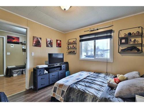 5421 50 Street, Camrose, AB - Indoor Photo Showing Bedroom