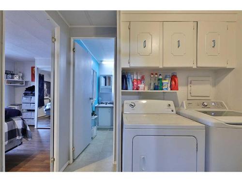 5421 50 Street, Camrose, AB - Indoor Photo Showing Laundry Room