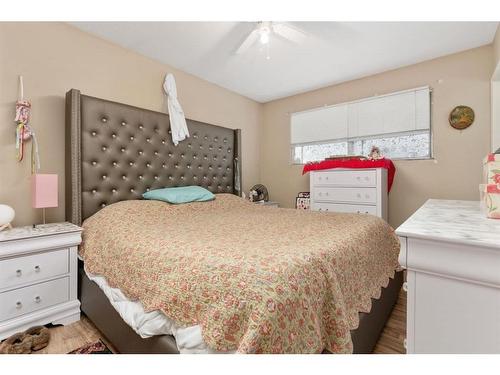 4208 59 Street Close, Camrose, AB - Indoor Photo Showing Bedroom