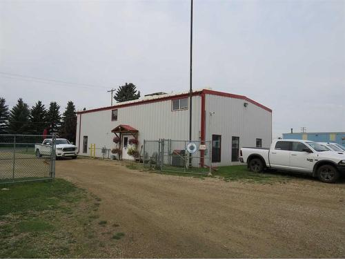 4554 45 Ave., Lacombe, AB 