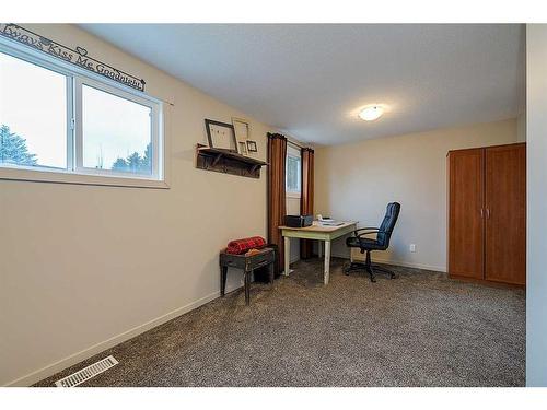 E11-5500 Womacks Road, Blackfalds, AB 