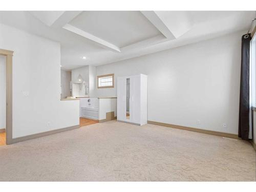 262 Addington Drive, Red Deer, AB - Indoor Photo Showing Other Room