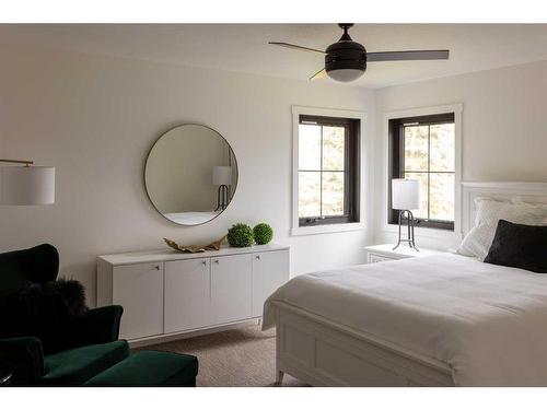 132 Meadow Ponds Drive, Rural Clearwater County, AB - Indoor Photo Showing Bedroom