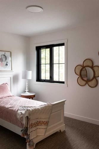 132 Meadow Ponds Drive, Rural Clearwater County, AB - Indoor Photo Showing Bedroom