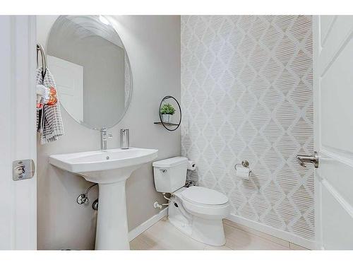 18 Caribou Crescent, Red Deer, AB - Indoor Photo Showing Bathroom