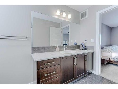 18 Caribou Crescent, Red Deer, AB - Indoor Photo Showing Bathroom