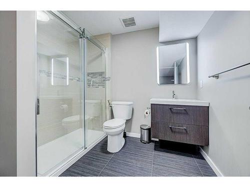 18 Caribou Crescent, Red Deer, AB - Indoor Photo Showing Bathroom