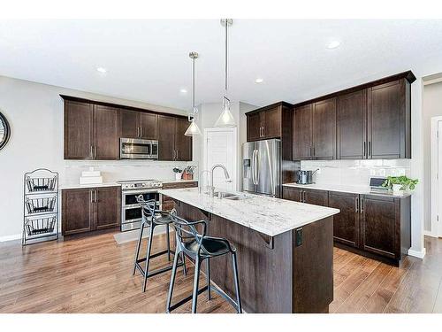 18 Caribou Crescent, Red Deer, AB - Indoor Photo Showing Kitchen With Stainless Steel Kitchen With Upgraded Kitchen