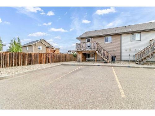 117 Redwood Boulevard East, Springbrook, AB - Outdoor