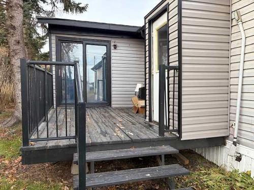 4927 49 Street, Lougheed, AB - Outdoor With Exterior