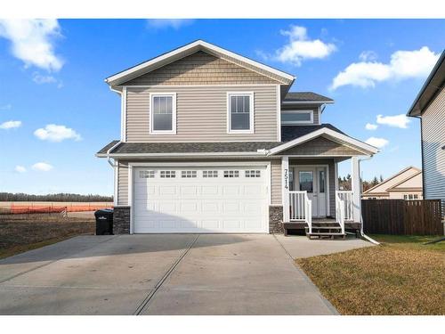 7514 40 Avenue, Camrose, AB - Outdoor With Facade