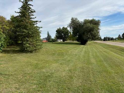 2 Montrose Street, Rural Lacombe County, AB 