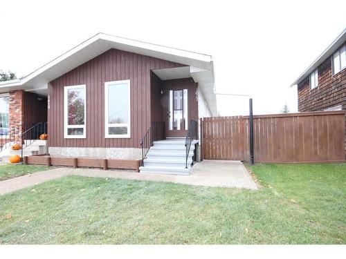 1617 4 Avenue, Wainwright, AB - Outdoor