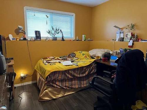 173 Jennings Crescent, Red Deer, AB - Indoor Photo Showing Bedroom