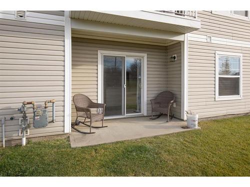 4-20 Jacobs Close, Red Deer, AB - Outdoor With Deck Patio Veranda With Exterior