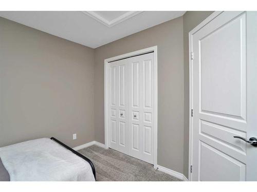 123 Hinshaw Drive, Sylvan Lake, AB - Indoor Photo Showing Bedroom