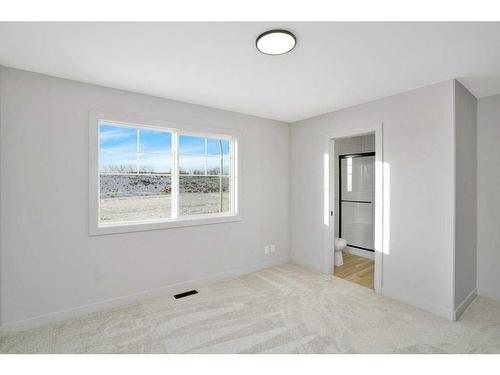 120 Gray Close, Sylvan Lake, AB - Indoor Photo Showing Other Room