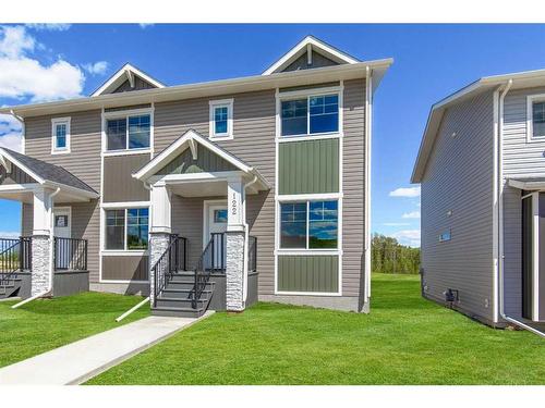 120 Gray Close, Sylvan Lake, AB - Outdoor With Facade