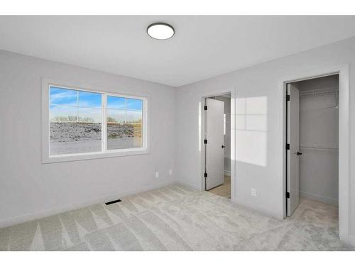 122 Gray Close, Sylvan Lake, AB - Indoor Photo Showing Other Room