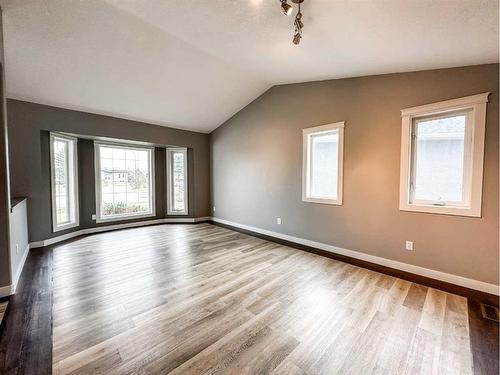 4108 65A Street, Stettler, AB - Indoor Photo Showing Other Room