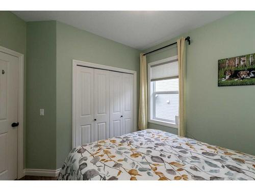 5311 48 Street, Innisfail, AB - Indoor Photo Showing Bedroom