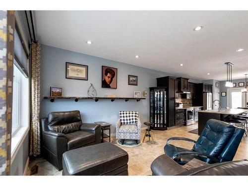 5311 48 Street, Innisfail, AB - Indoor Photo Showing Living Room