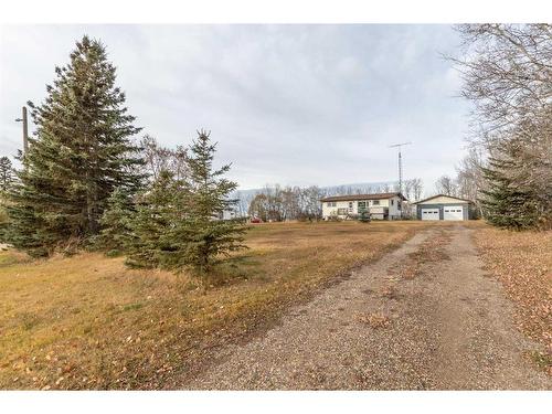 14 East Avenue, Nevis, AB - Outdoor With View