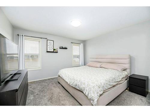 70 Rozier Close, Sylvan Lake, AB - Indoor Photo Showing Bedroom