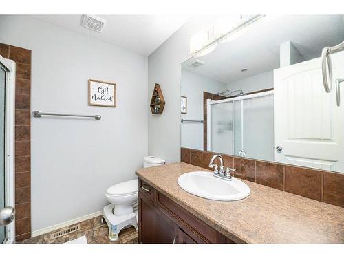 70 Rozier Close, Sylvan Lake, AB - Indoor Photo Showing Bathroom