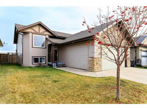 70 Rozier Close, Sylvan Lake, AB - Outdoor