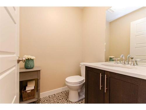 4086 Ryders Ridge Boulevard, Sylvan Lake, AB - Indoor Photo Showing Bathroom