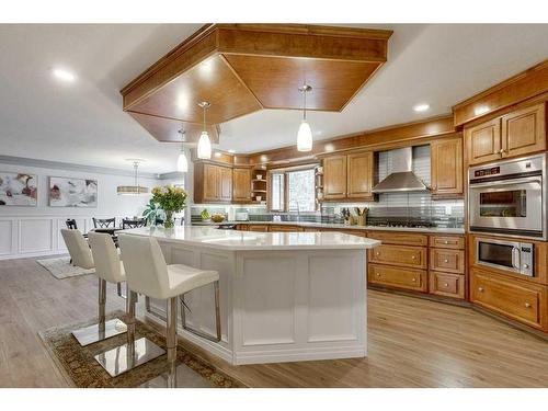 3526 Spruce Drive, Red Deer, AB - Indoor Photo Showing Kitchen