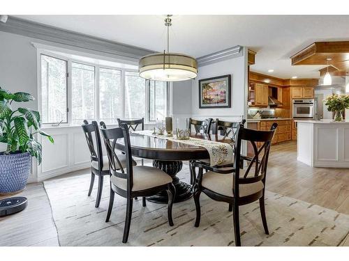 3526 Spruce Drive, Red Deer, AB - Indoor Photo Showing Dining Room