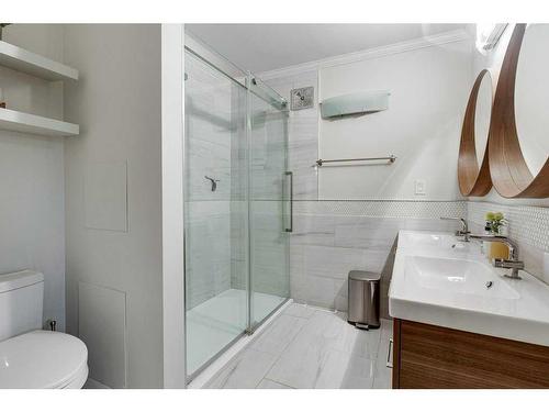 3526 Spruce Drive, Red Deer, AB - Indoor Photo Showing Bathroom