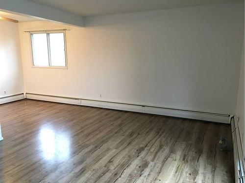 3922 45 Street, Red Deer, AB - Indoor Photo Showing Other Room