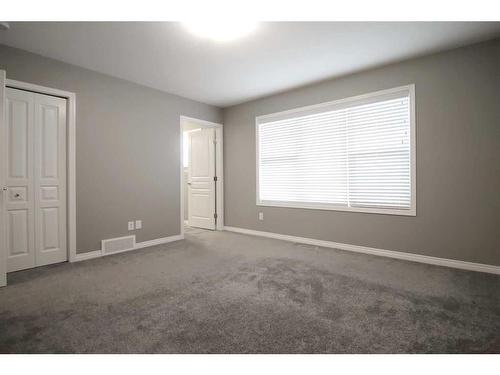 15 Hampton Crescent, Sylvan Lake, AB - Indoor Photo Showing Other Room