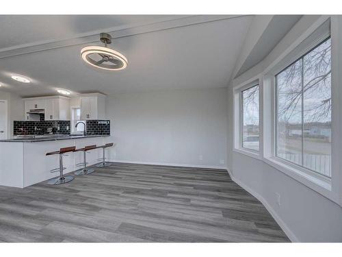 1912 20 Street, Delburne, AB - Indoor Photo Showing Kitchen