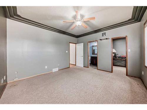 312 Jenner Crescent, Red Deer, AB - Indoor Photo Showing Other Room