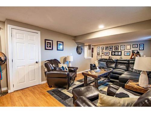 16 Mckinlay Crescent, Lacombe, AB - Indoor Photo Showing Other Room