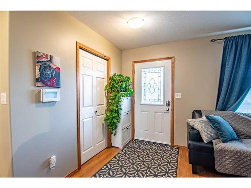 16 Mckinlay Crescent, Lacombe, AB - Indoor Photo Showing Other Room