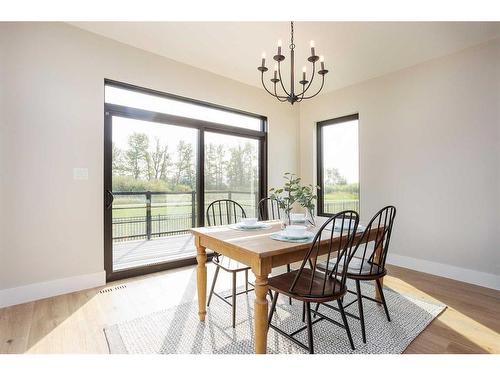 125 Emerald Drive, Red Deer, AB - Indoor Photo Showing Dining Room