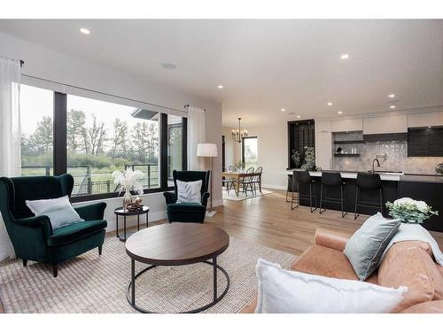 125 Emerald Drive, Red Deer, AB - Indoor Photo Showing Living Room