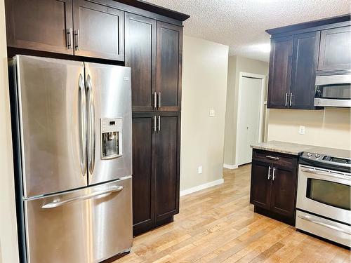 5411 51 Avenue, Rocky Mountain House, AB - Indoor Photo Showing Kitchen